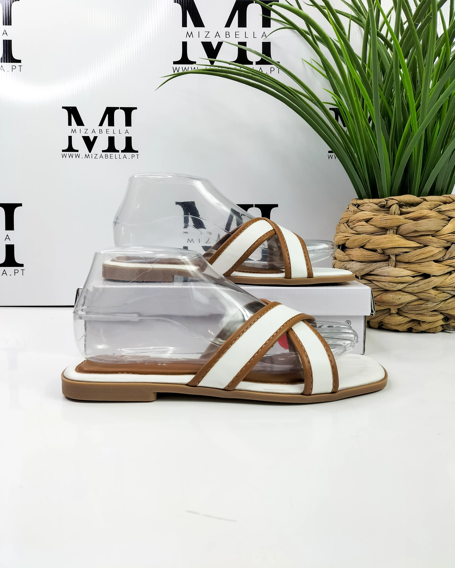 Chinelo branco e camel T.38 – photo 2